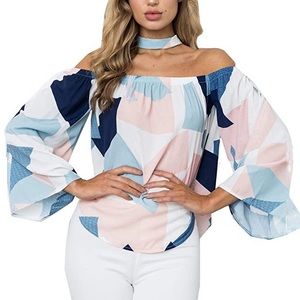 Super cute woman off shoulder top floral print